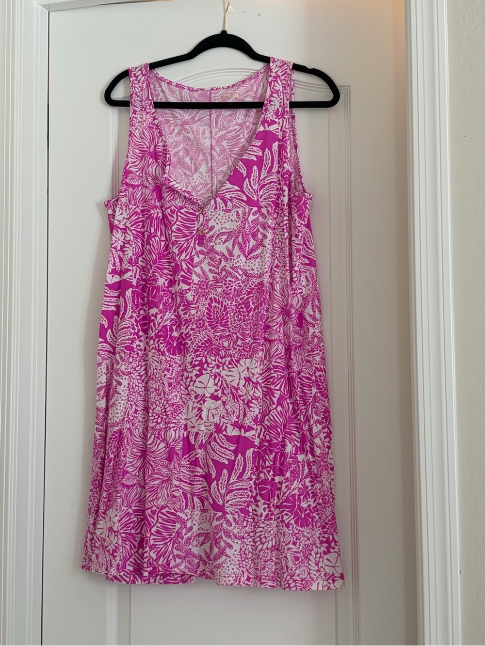Lilly Pulitzer Pink & White Tropical Print Top